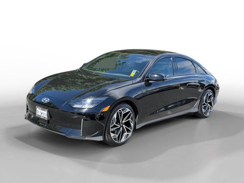 Used 2024 Hyundai Ioniq 6 Limited RWD image 1