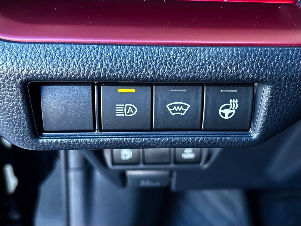 Used 2024 Toyota Prius Prime FWD image 18