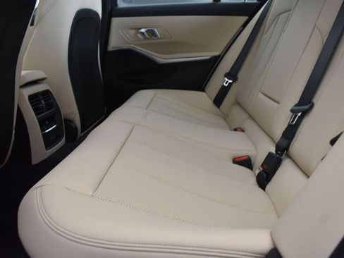 Used 2026 BMW 330i Sedan w/ Convenience Package RWD image 16