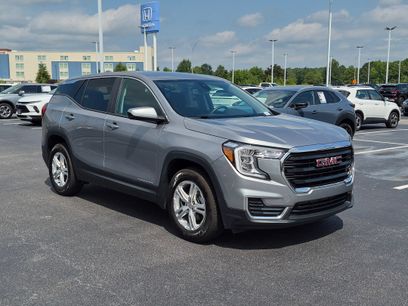 Used 2024 GMC Terrain SLE