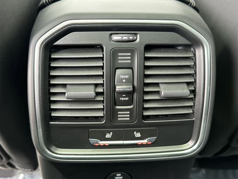 New 2025 Porsche Macan Turbo image 15