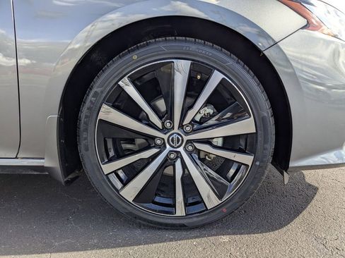 Used 2022 Nissan Altima 2.5 SR image 11