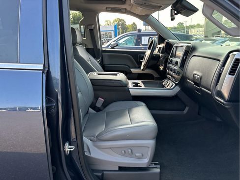 Used 2018 Chevrolet Silverado 1500 LTZ Z71 w/ Centennial Edition AWD/4WD image 25