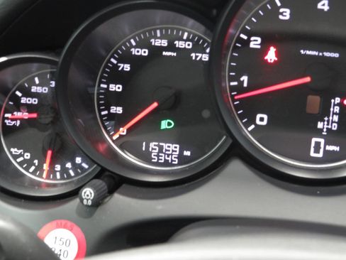 Used 2014 Porsche Cayenne AWD/4WD image 18