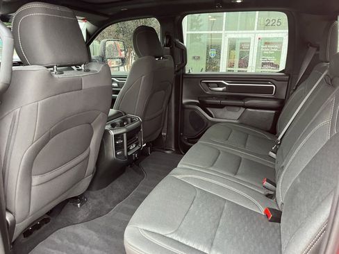 Used 2025 RAM 1500 Big Horn AWD/4WD image 17