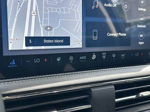 Used 2023 Lincoln Corsair AWD w/ Equipment Group 101A image 23