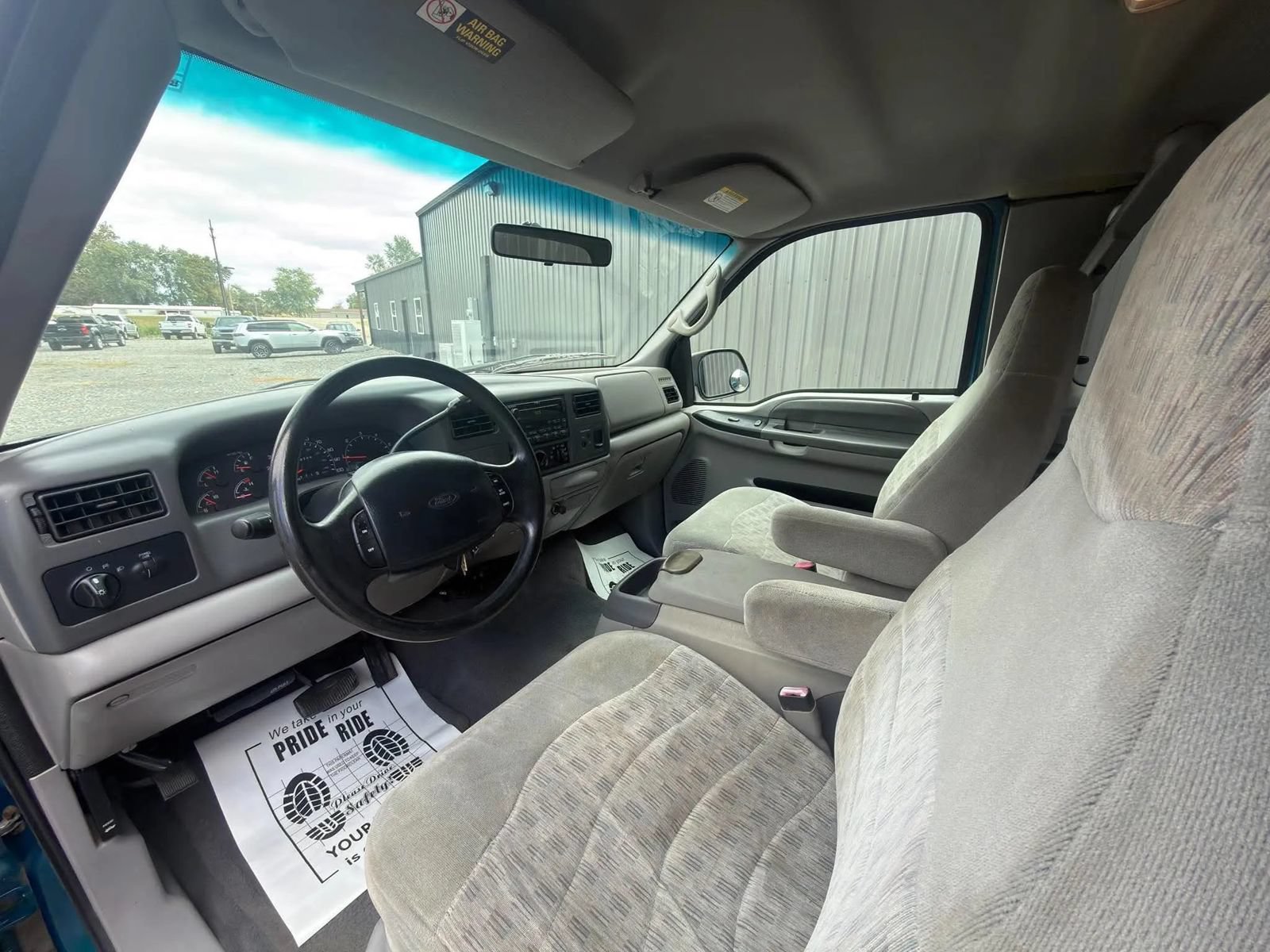 Used 2000 Ford F250 2WD SuperCab Super Duty image 9