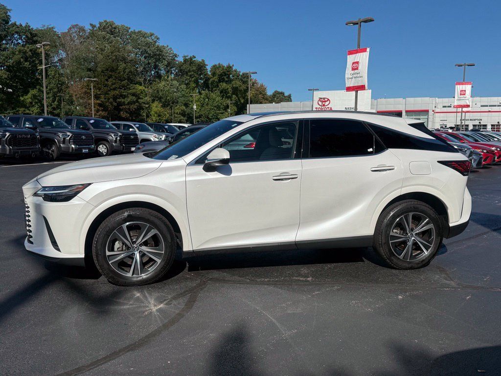 Used 2023 Lexus RX 350 Premium w/ Accessory Package (Z1) AWD/4WD image 4