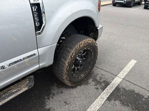 Used 2018 Ford F250 XLT AWD/4WD image 21