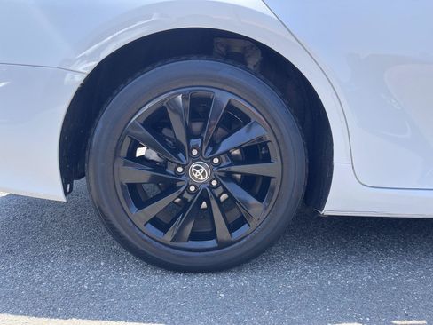 Used 2022 Toyota Camry LE FWD image 20