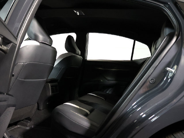 Used 2025 Toyota Camry SE FWD image 14