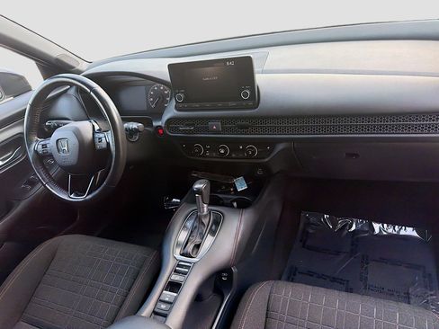 Certified 2024 Honda HR-V Sport image 32