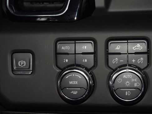 Used 2024 GMC Sierra 1500 Denali Ultimate image 37