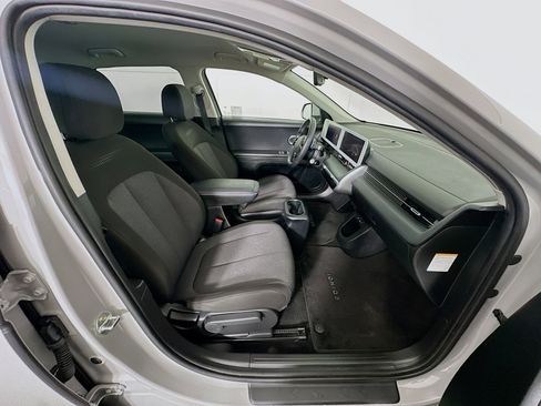 Used 2024 Hyundai Ioniq 5 SEL image 31