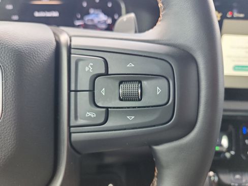 Certified 2024 GMC Sierra 1500 AT4 w/ Technology Package AWD/4WD image 31
