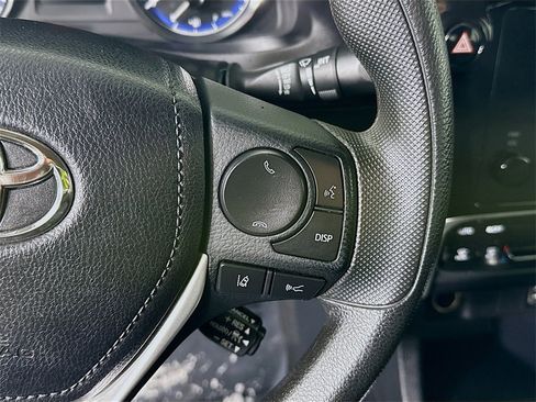 Used 2019 Toyota Corolla LE image 20