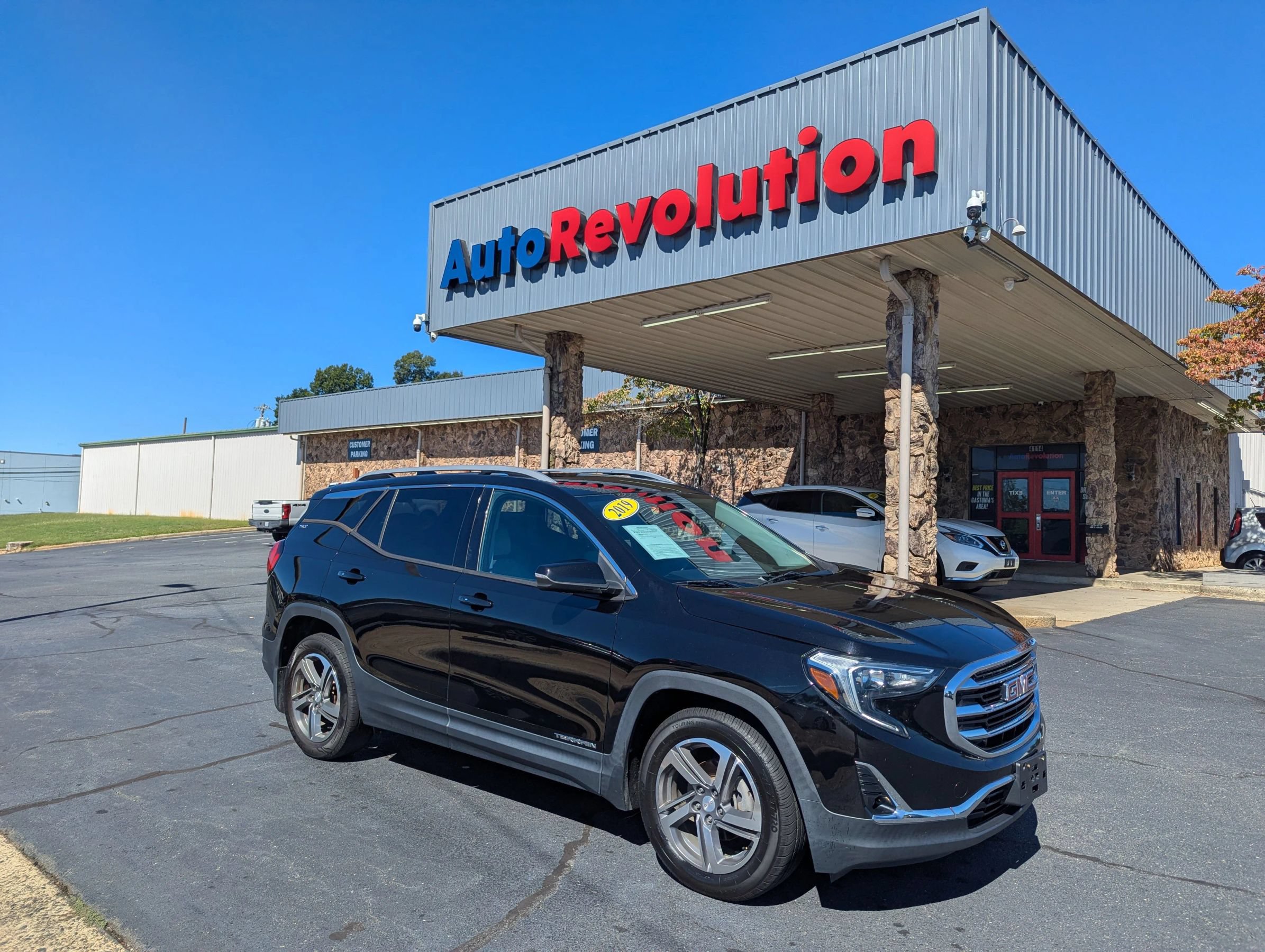 Used 2019 GMC Terrain SLT w/ Preferred Package FWD image 1