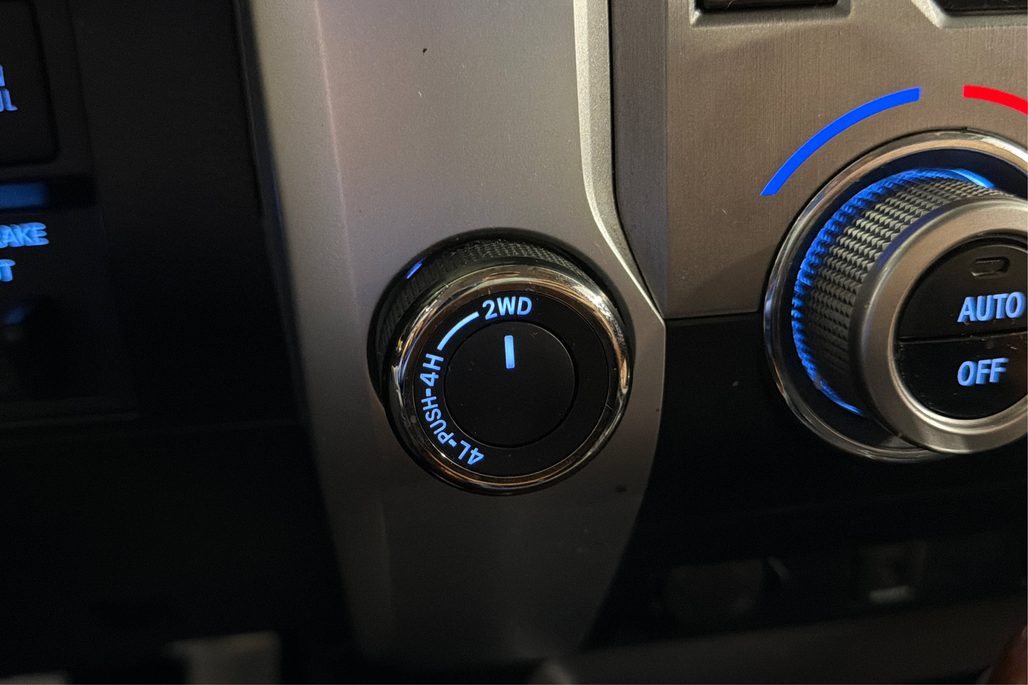 Used 2019 Toyota Tundra 1794 Edition AWD/4WD image 32