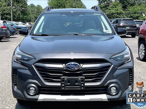 Certified 2024 Subaru Outback Limited AWD/4WD image 3