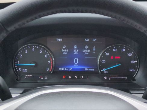 Used 2023 Ford Explorer XLT AWD/4WD image 33