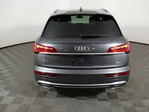 Used 2023 Audi Q5 2.0T Premium w/ Convenience Package AWD/4WD image 4