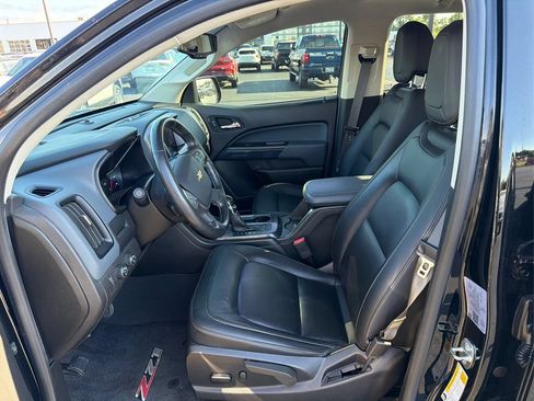 Used 2022 Chevrolet Colorado Z71 w/ Z71 Midnight Edition AWD/4WD image 19
