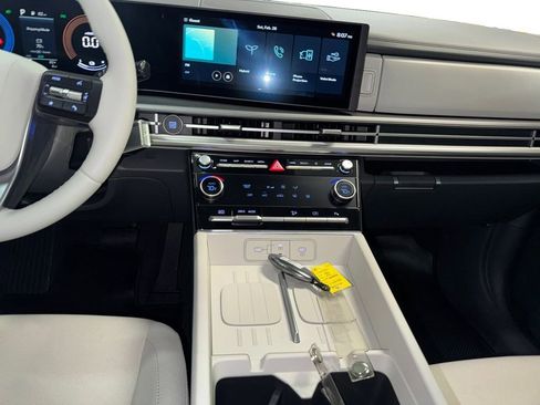 New 2026 Hyundai Santa Fe SE image 11
