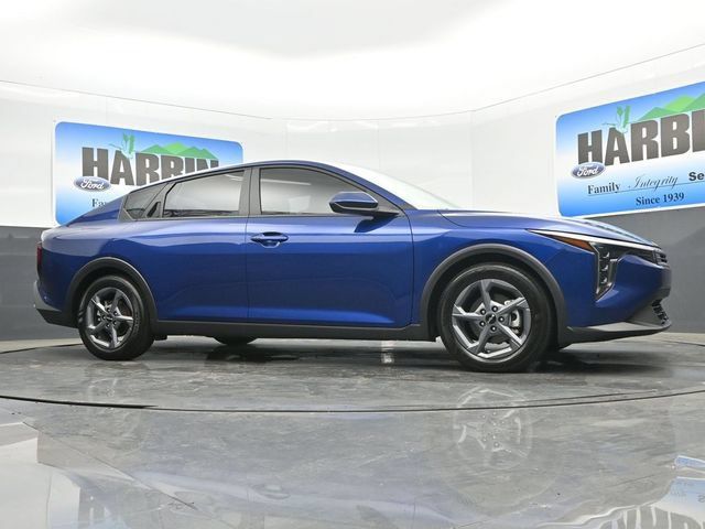 Used 2025 Kia K4 FWD image 21