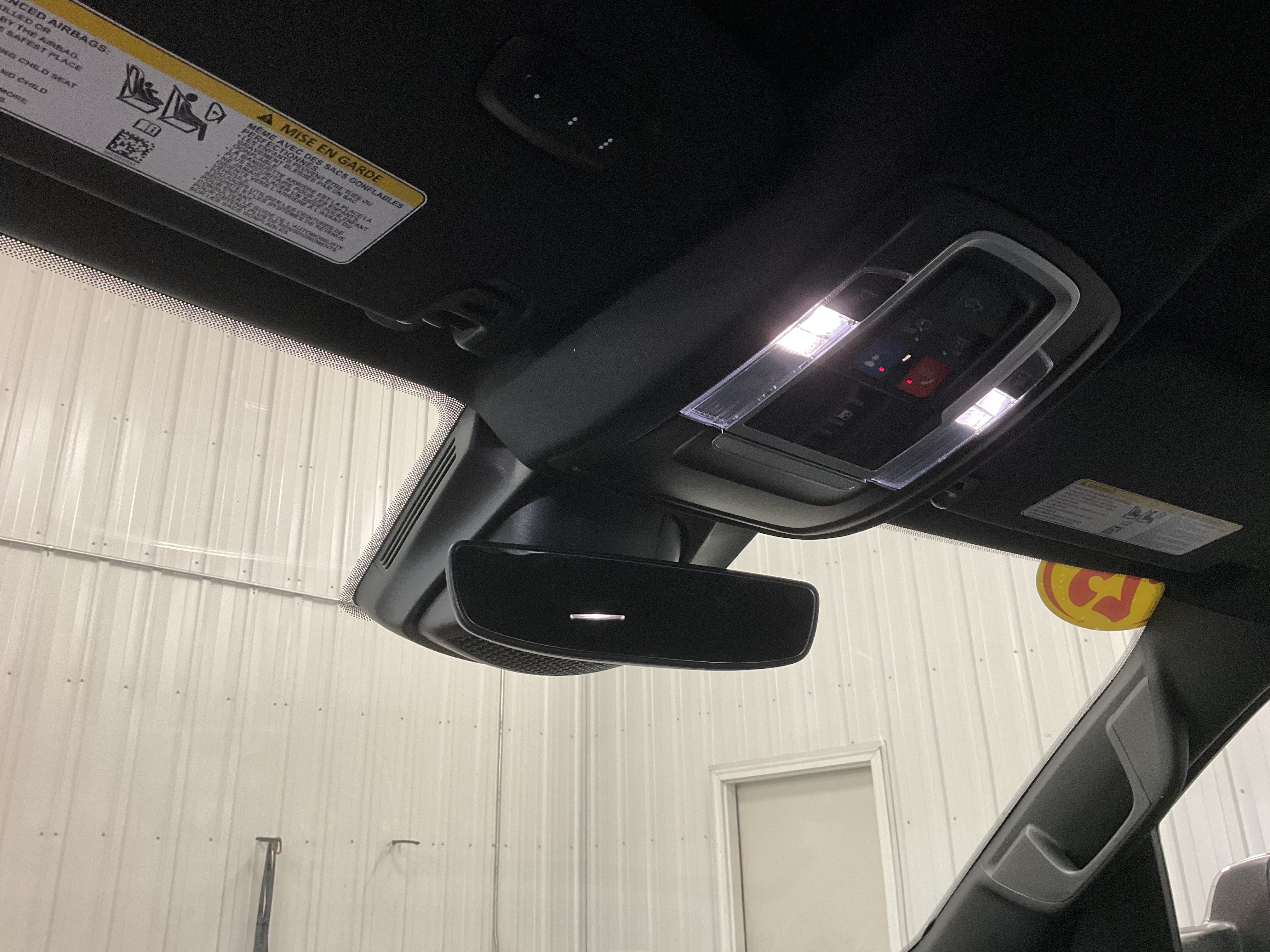 Used 2023 RAM 1500 Laramie AWD/4WD image 16