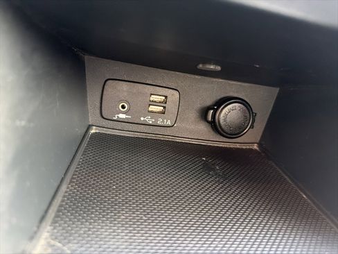 Used 2020 Subaru Crosstrek 2.0i Premium image 29