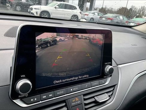 Used 2024 Nissan Altima 2.5 SR image 11