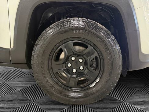 Used 2020 Jeep Renegade Sport AWD/4WD image 11