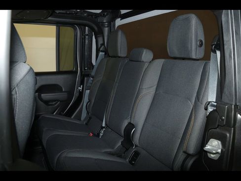 New 2026 Jeep Gladiator Sport image 20