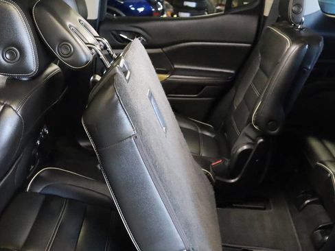 Used 2019 GMC Acadia Denali w/ Technology Package image 28