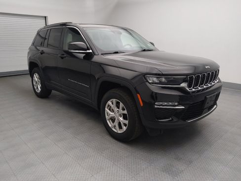 Used 2023 Jeep Grand Cherokee Limited AWD/4WD image 11