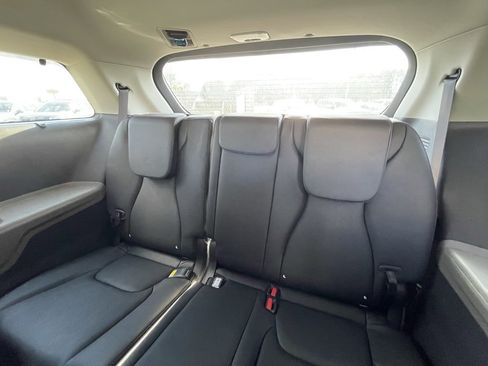 New 2026 Kia Carnival EX image 26