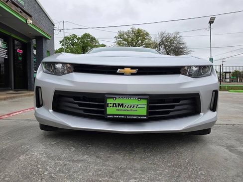 Used 2016 Chevrolet Camaro LT RWD image 9