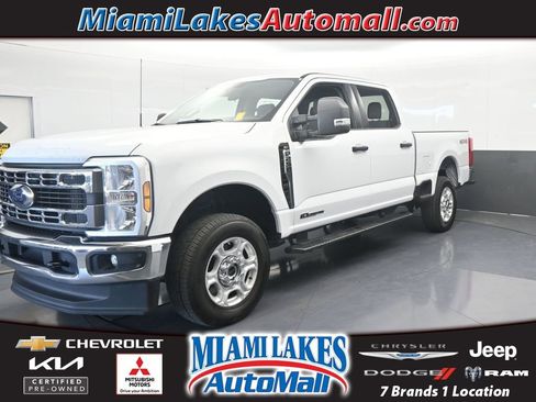 Used 2025 Ford F250 XLT image 1