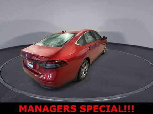 Used 2023 Honda Accord EX image 8