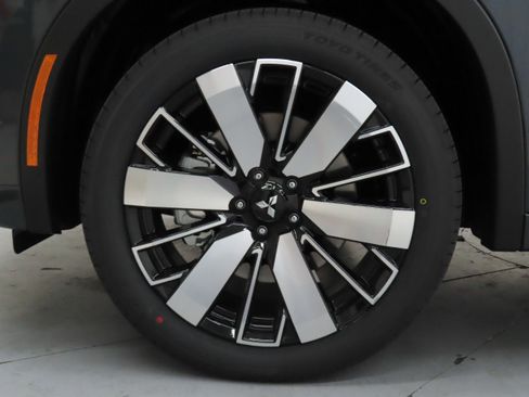 New 2026 Mitsubishi Outlander SEL FWD image 26