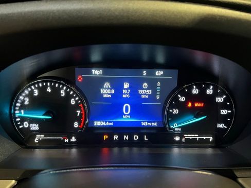 Used 2022 Ford Explorer XLT w/ Equipment Group 202A AWD/4WD image 26
