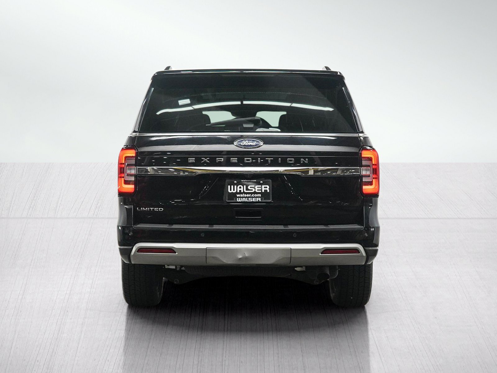 Used 2023 Ford Expedition Limited AWD/4WD image 4