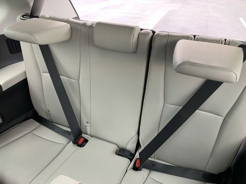 New 2024 Toyota Grand Highlander Limited image 23