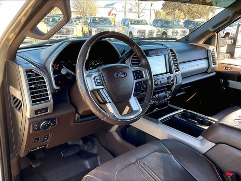 Used 2017 Ford F250 King Ranch w/ Chrome Package image 17