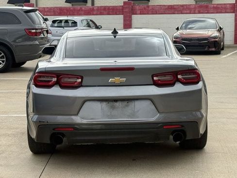 Used 2020 Chevrolet Camaro LT RWD image 5