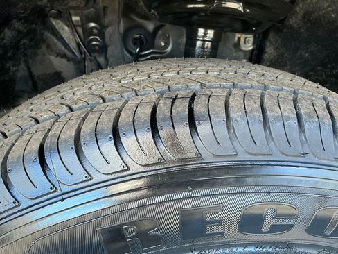 Used 2020 Toyota RAV4 LE image 33