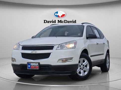 Used 2012 Chevrolet Traverse LS FWD image 1