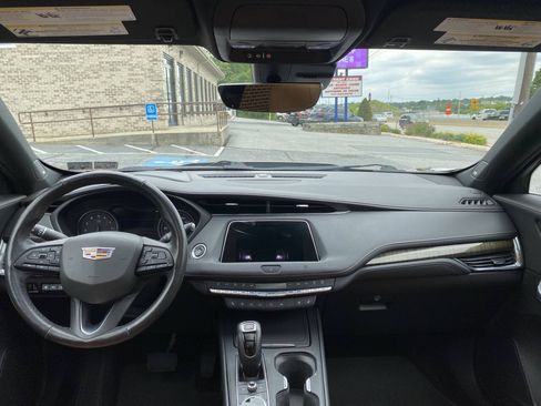 Used 2019 Cadillac XT4 Premium Luxury AWD/4WD image 24