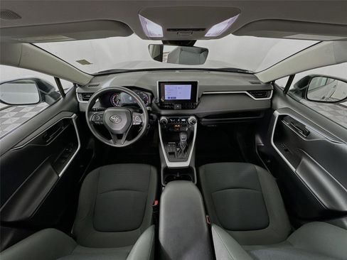 Certified 2023 Toyota RAV4 LE image 29