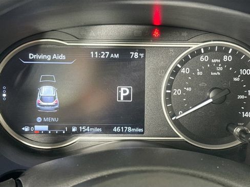 Used 2018 Nissan Kicks SV FWD image 12